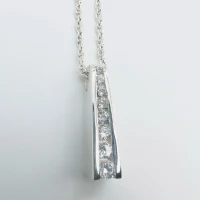 /public/photos/live/Round Moissanite Journey Ladder Bar Pendant 895 (2).webp